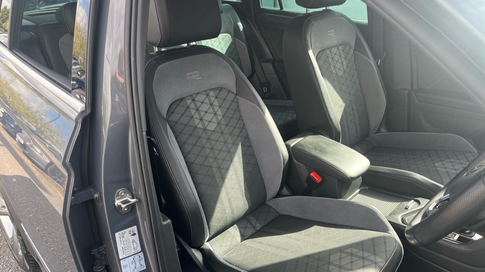 Volkswagen Tiguan 1.5 TSI 150 R-Line Edition 5dr DSG Petrol Estate - Image 33