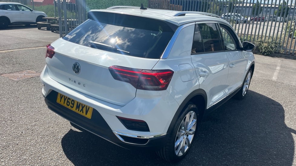 Volkswagen T-Roc 1.5 TSI EVO SEL 5dr Petrol Hatchback - Image 24