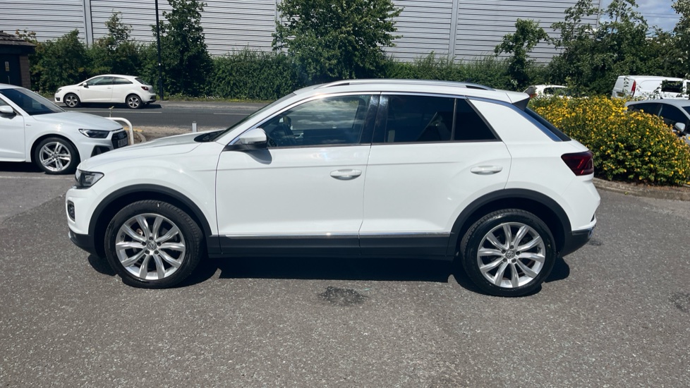 Volkswagen T-Roc 1.5 TSI EVO SEL 5dr Petrol Hatchback - Image 26