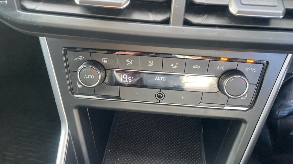 Volkswagen Polo 1.0 TSI 95 Active 5dr Petrol Hatchback - Image 13