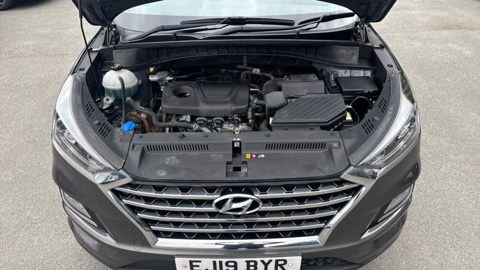 Hyundai TUCSON 1.6 GDi SE Nav 5dr 2WD Petrol Estate - Image 8
