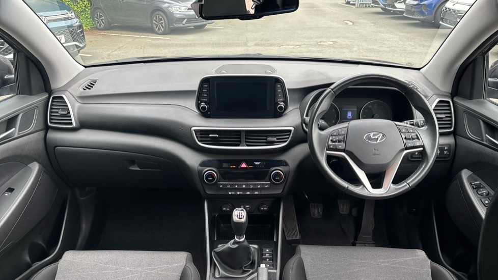 Hyundai TUCSON 1.6 GDi SE Nav 5dr 2WD Petrol Estate - Image 10