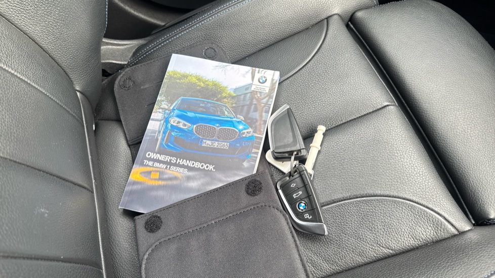 BMW 1 Series 118d M Sport 5dr Diesel Hatchback - Image 19
