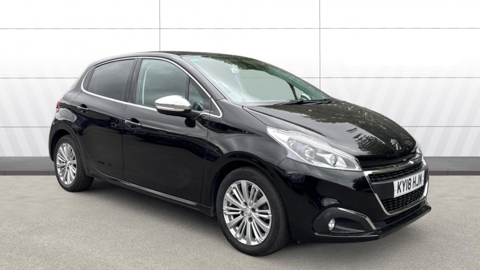 Peugeot 208 1.2 PureTech 82 Allure 5dr Petrol Hatchback - Image 1