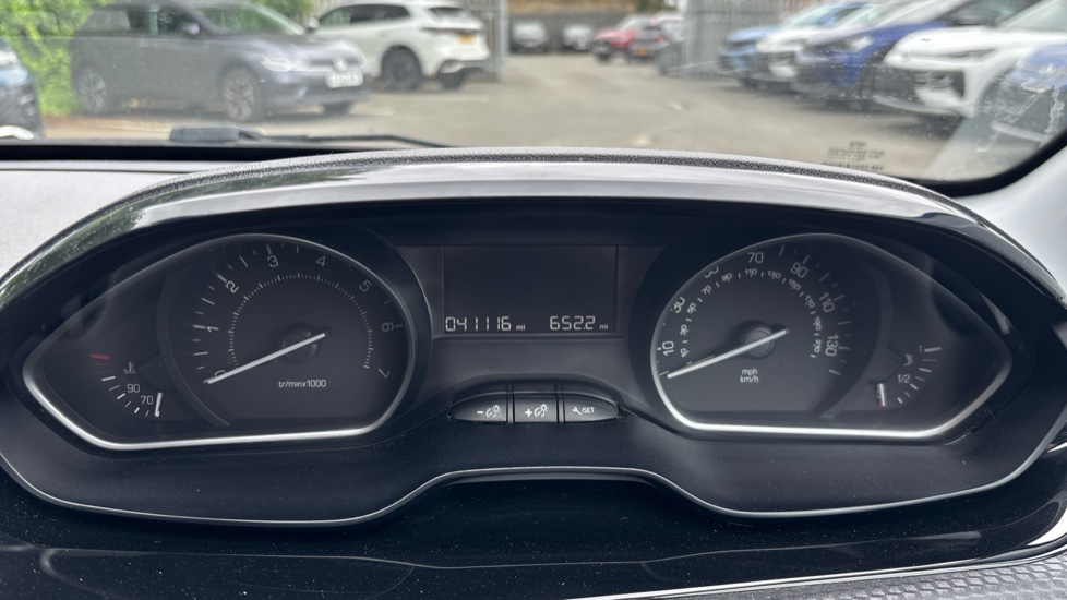 Peugeot 208 1.2 PureTech 82 Allure 5dr Petrol Hatchback - Image 18