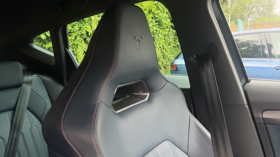 CUPRA Formentor 1.5 TSI 150 V2 5dr DSG Petrol Estate - Image 34
