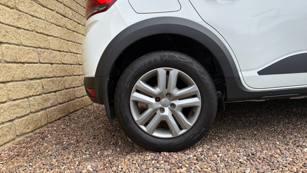 Dacia Sandero Stepway 1.0 TCe Expression 5dr CVT Petrol Hatchback - Image 7
