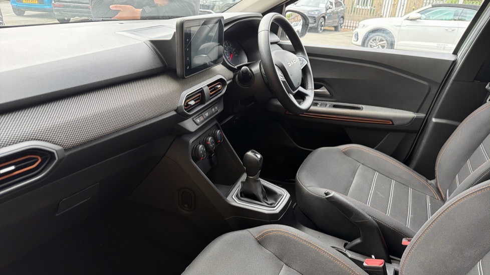 Dacia Sandero Stepway 1.0 TCe Expression 5dr CVT Petrol Hatchback - Image 9