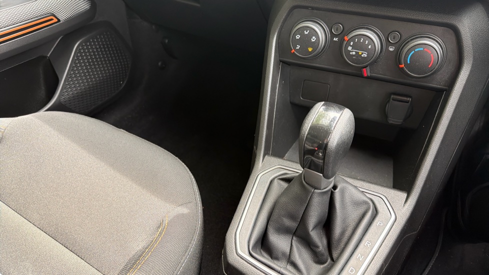 Dacia Sandero Stepway 1.0 TCe Expression 5dr CVT Petrol Hatchback - Image 13