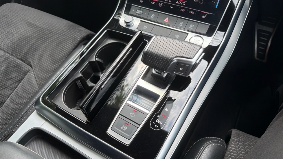 Audi Q7 45 TDI Quattro S Line 5dr Tiptronic Diesel Estate - Image 13