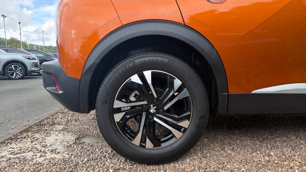 Peugeot 2008 1.2 PureTech 130 Allure 5dr EAT8 Petrol Estate - Image 7