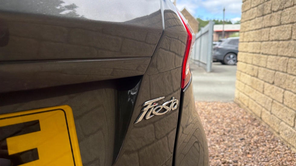 Ford Fiesta 1.0 EcoBoost 125 Zetec S 3dr Petrol Hatchback - Image 21
