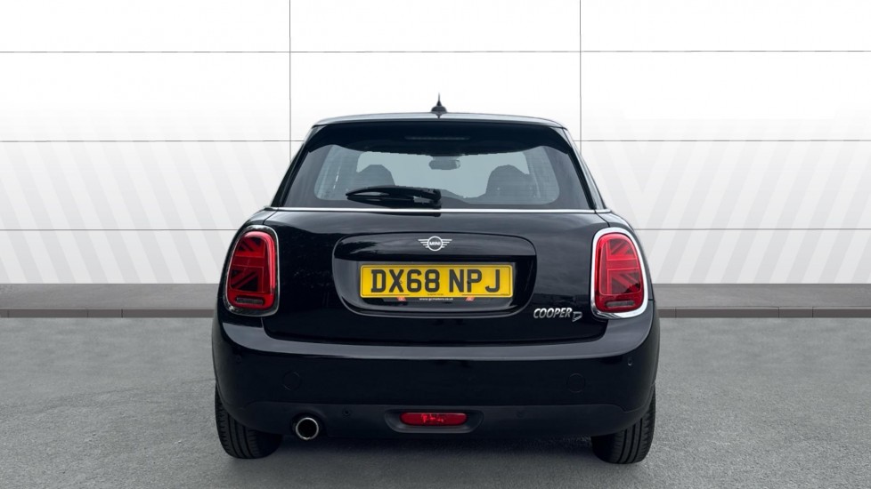 MINI Hatchback 1.5 Cooper D II 5dr Step Auto Diesel Hatchback - Image 6