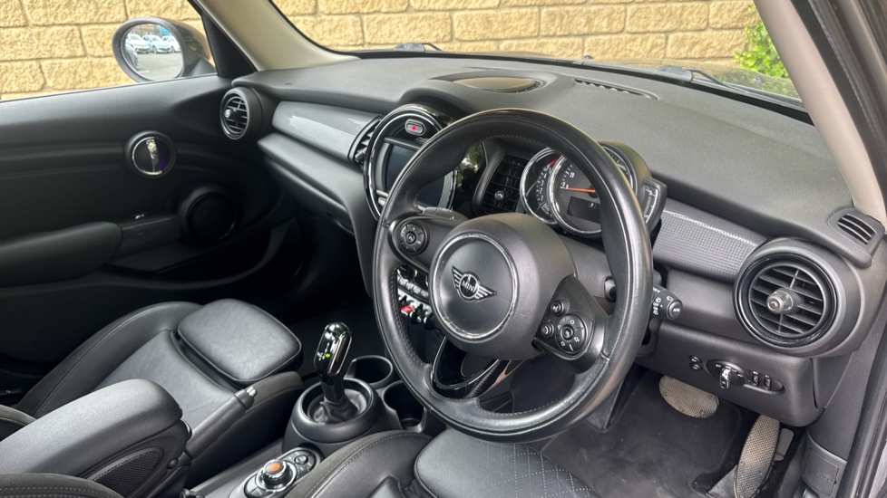 MINI Hatchback 1.5 Cooper D II 5dr Step Auto Diesel Hatchback - Image 11