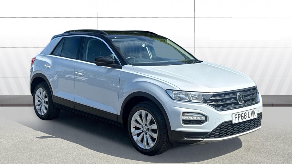Volkswagen T-Roc 1.5 TSI EVO SE 5dr Petrol Hatchback - Image 1