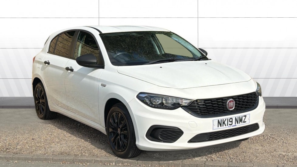 Fiat Tipo 1.4 Easy 5dr Petrol Hatchback - Image 1