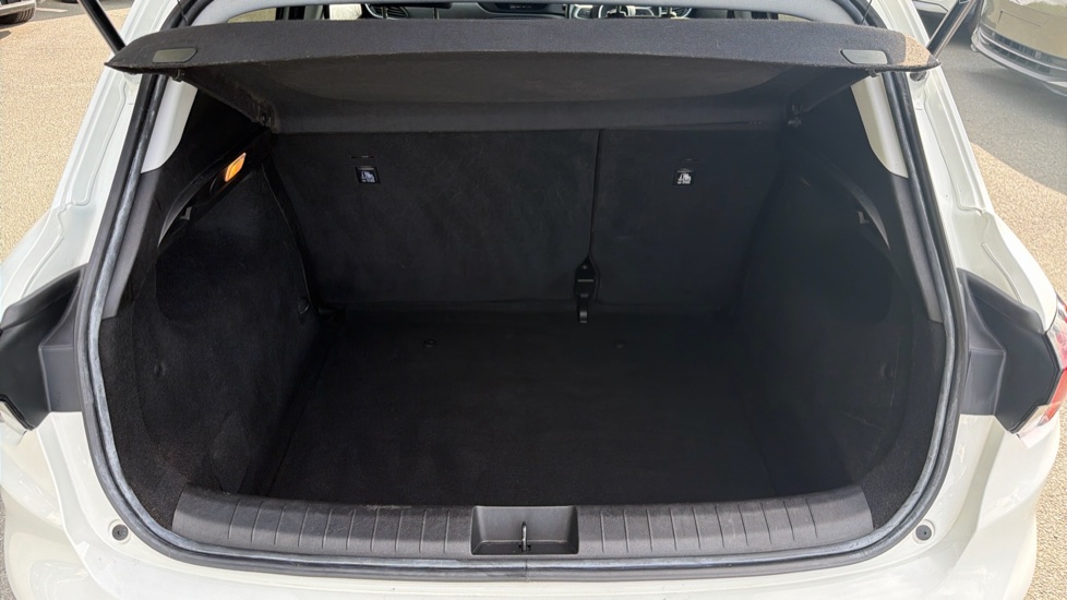 Fiat Tipo 1.4 Easy 5dr Petrol Hatchback - Image 4