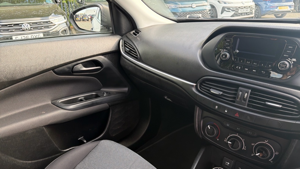 Fiat Tipo 1.4 Easy 5dr Petrol Hatchback - Image 14