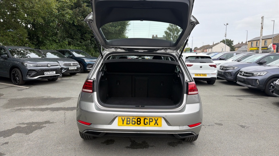 Volkswagen Golf 1.5 TSI EVO 150 SE [Nav] 5dr Petrol Hatchback - Image 4