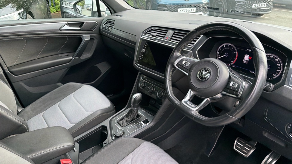 Volkswagen Tiguan 2.0 TSi 180 4Motion R-Line 5dr DSG Petrol Estate - Image 11