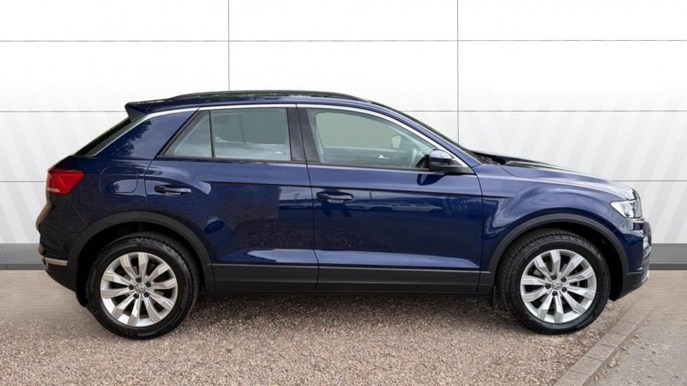 Volkswagen T-Roc 1.5 TSI EVO SE 5dr DSG Petrol Hatchback - Image 5