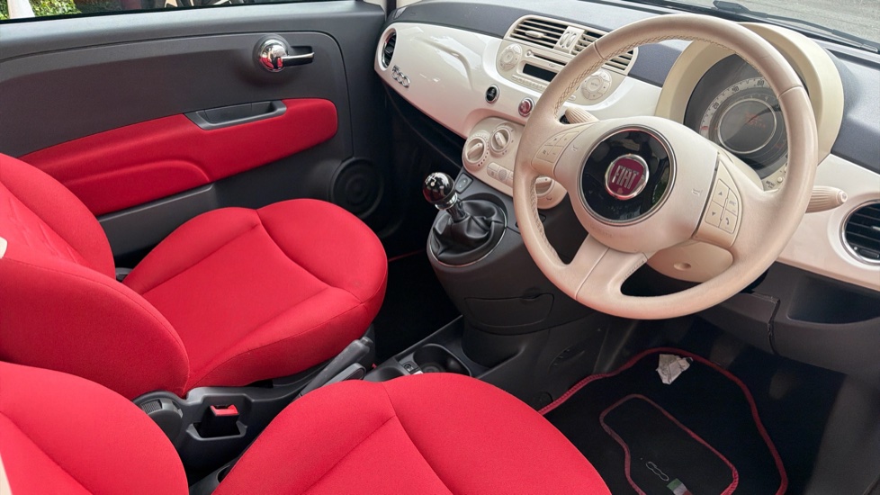 Fiat 500 1.2 Lounge 3dr [Start Stop] Petrol Hatchback - Image 11
