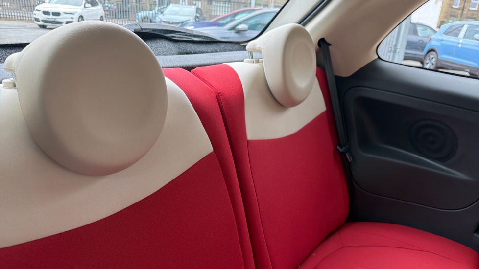 Fiat 500 1.2 Lounge 3dr [Start Stop] Petrol Hatchback - Image 16