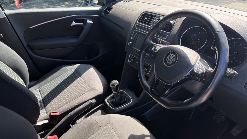 Volkswagen Polo 1.2 TSI Match Edition 5dr Petrol Hatchback - Image 11