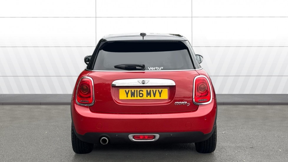 MINI Hatchback 1.5 Cooper D 5dr Diesel Hatchback - Image 6