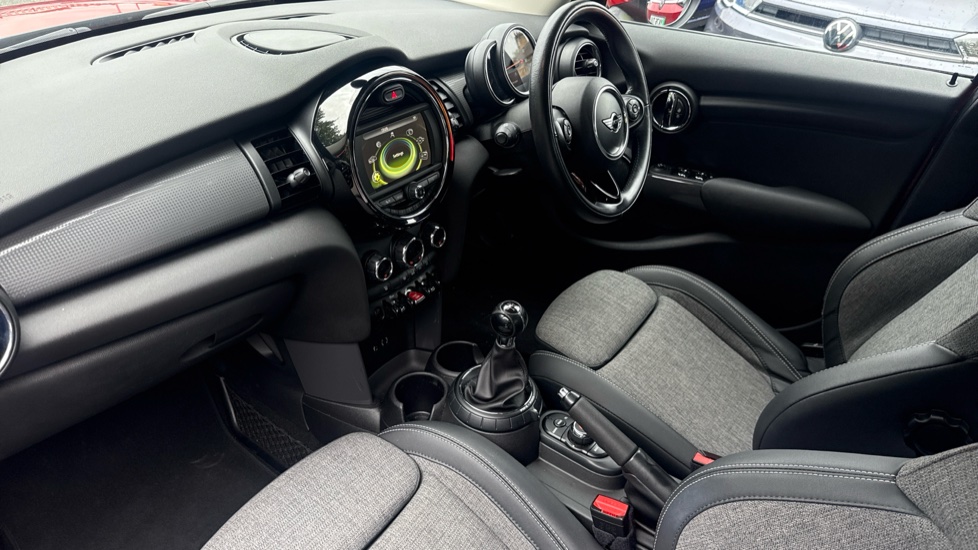 MINI Hatchback 1.5 Cooper D 5dr Diesel Hatchback - Image 9