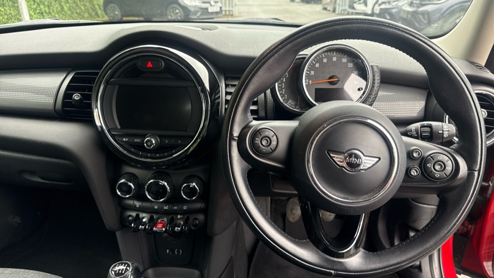 MINI Hatchback 1.5 Cooper D 5dr Diesel Hatchback - Image 10