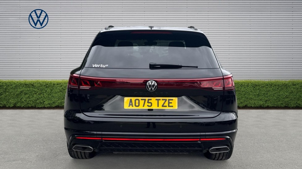 Volkswagen Touareg 3.0 V6 TDI 4Motion 286 Final Edition 5dr Tip Auto Diesel Estate - Image 8