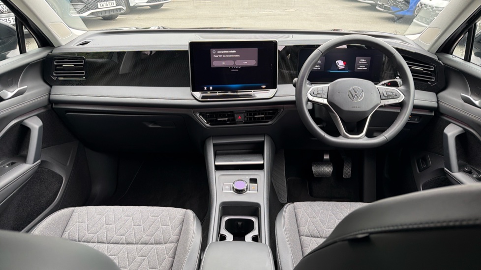 Volkswagen Tiguan 1.5 eTSI Match 5dr DSG Petrol Estate - Image 9
