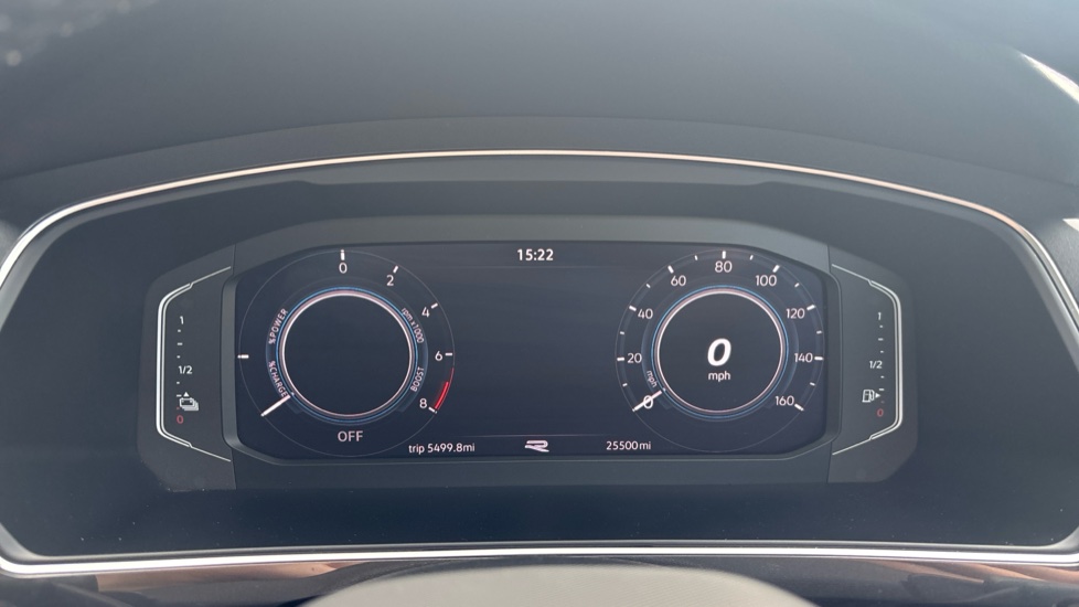 Volkswagen Tiguan 1.4 TSI eHybrid R-Line 5dr DSG Estate - Image 11