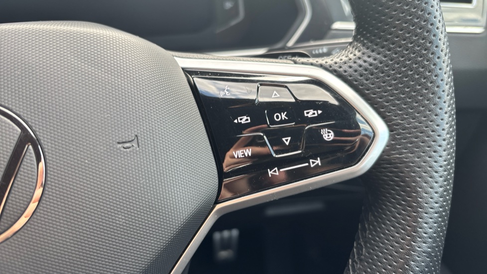 Volkswagen Tiguan 1.4 TSI eHybrid R-Line 5dr DSG Estate - Image 18