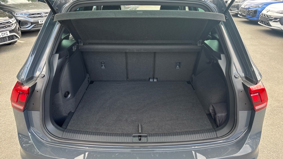 Volkswagen Tiguan 1.4 TSI eHybrid R-Line 5dr DSG Estate - Image 20