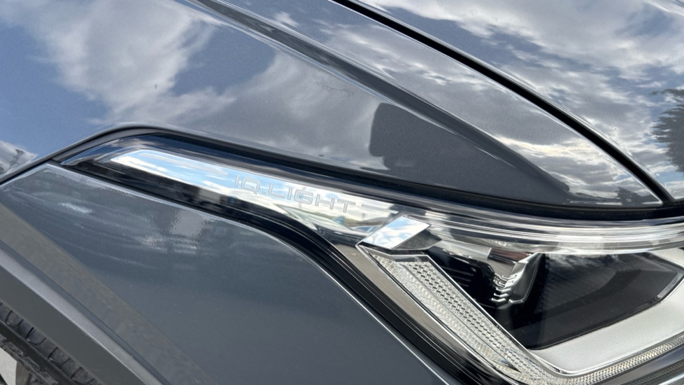 Volkswagen Tiguan 1.4 TSI eHybrid R-Line 5dr DSG Estate - Image 24