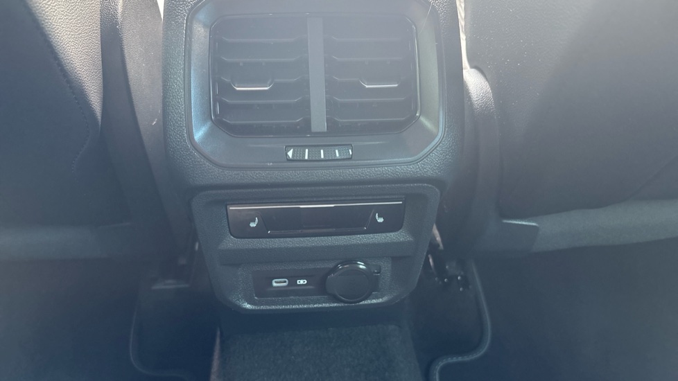Volkswagen Tiguan 1.4 TSI eHybrid R-Line 5dr DSG Estate - Image 29