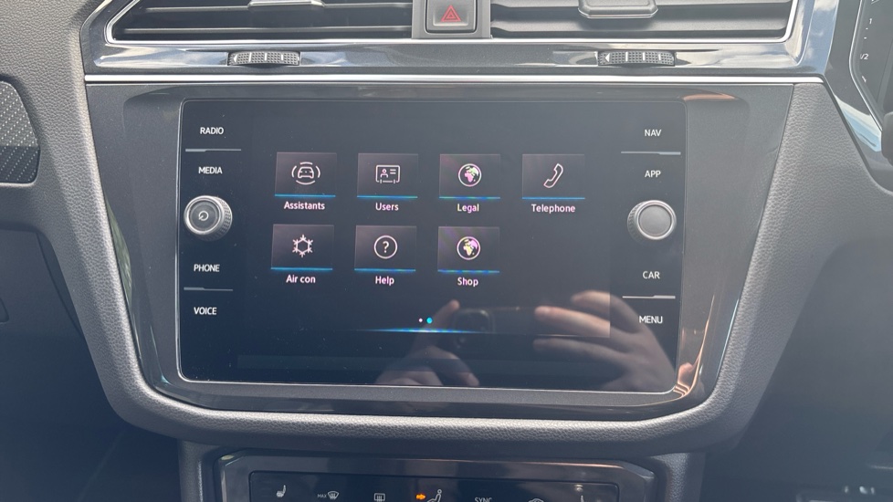 Volkswagen Tiguan 1.4 TSI eHybrid R-Line 5dr DSG Estate - Image 36