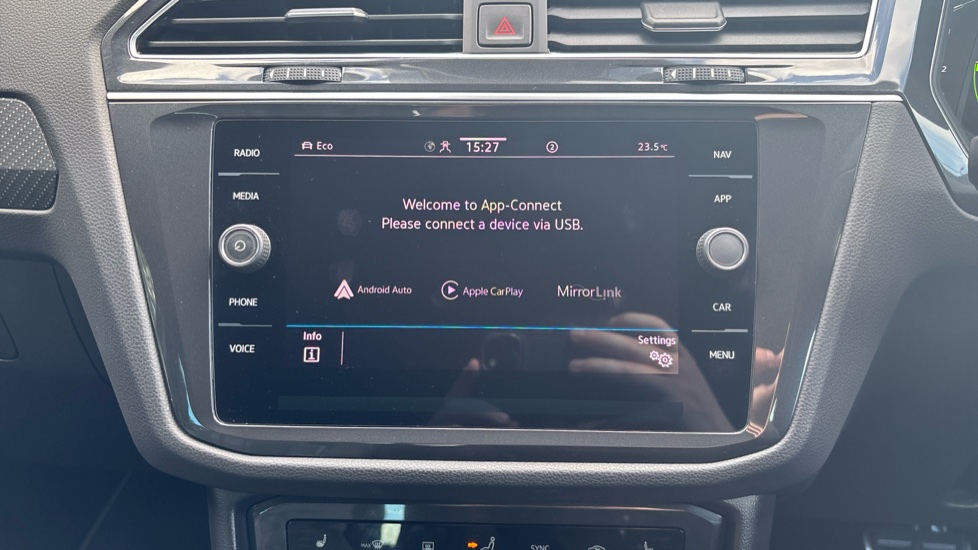 Volkswagen Tiguan 1.4 TSI eHybrid R-Line 5dr DSG Estate - Image 39