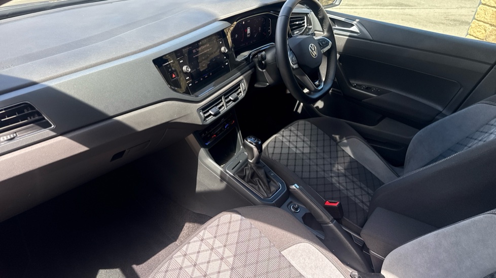 Volkswagen Polo 1.0 TSI 115 R-Line 5dr DSG Petrol Hatchback - Image 2
