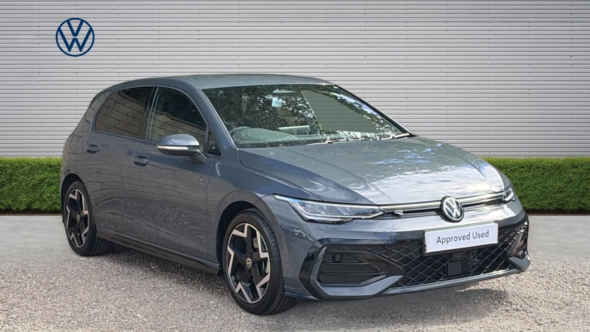 Volkswagen Golf listing photo