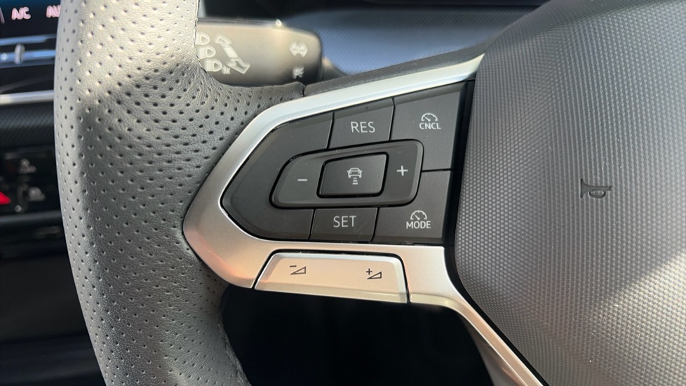 Volkswagen Golf 1.5 TSI 150 R-Line 5dr Petrol Hatchback - Image 17
