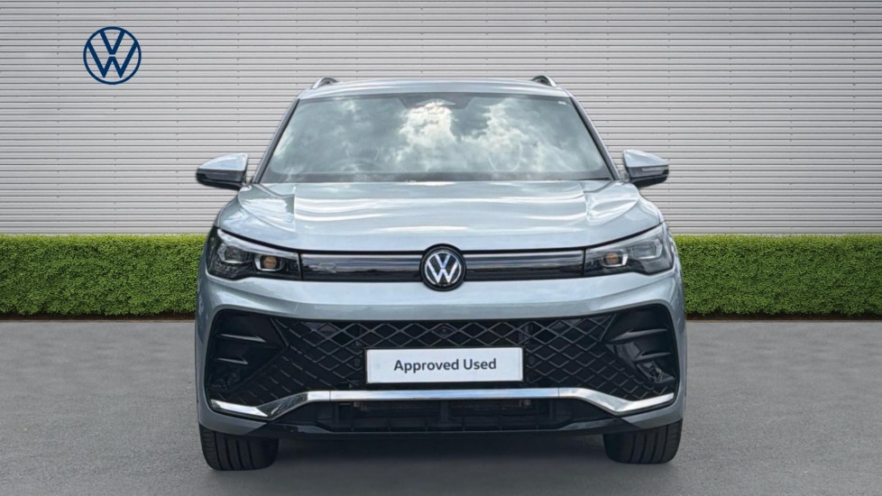 Volkswagen Tiguan 1.5 TSI 272 eHybrid R-Line 5dr DSG Estate - Image 7