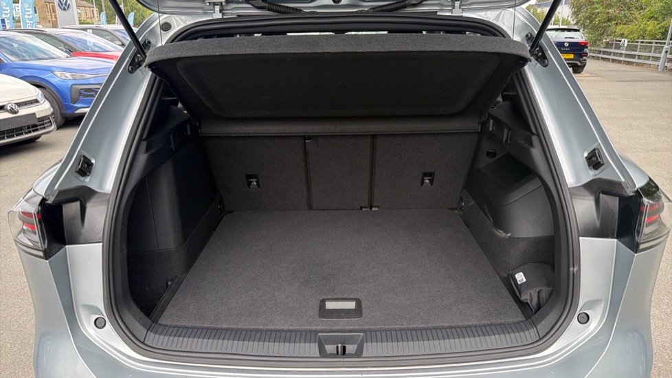 Volkswagen Tiguan 1.5 TSI 272 eHybrid R-Line 5dr DSG Estate - Image 20