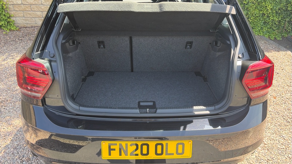 Volkswagen Polo 1.0 TSI 95 SE 5dr Petrol Hatchback - Image 20