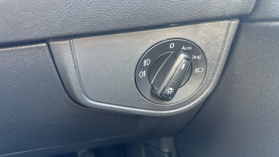 Volkswagen Polo 1.0 TSI Style 5dr Petrol Hatchback - Image 29
