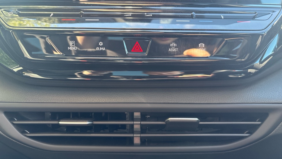 Volkswagen ID.4 220kW 4MOTION GTX 77kWh 5dr Auto [125kW Ch] Electric Estate - Image 13