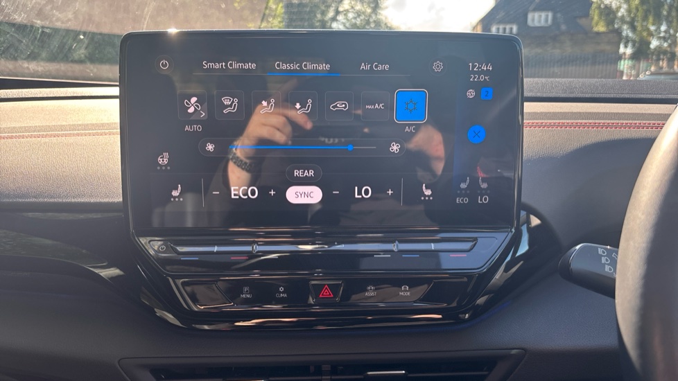 Volkswagen ID.4 220kW 4MOTION GTX 77kWh 5dr Auto [125kW Ch] Electric Estate - Image 30