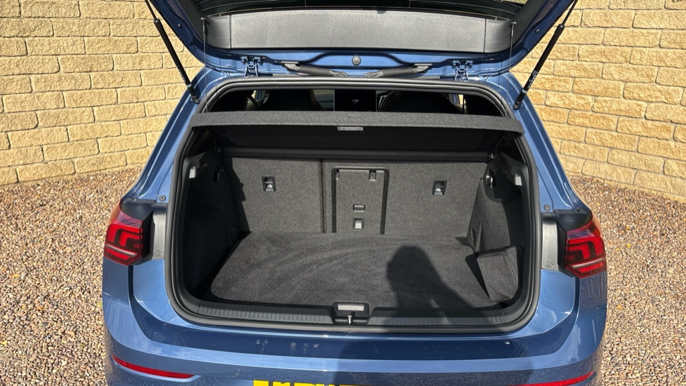 Volkswagen Golf 1.5 eTSI 150 R-Line 5dr DSG Petrol Hatchback - Image 20